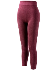 Seamless Essential Heat Leggings: The Best Way to Stay Warm and Comfortable During Your Workout.